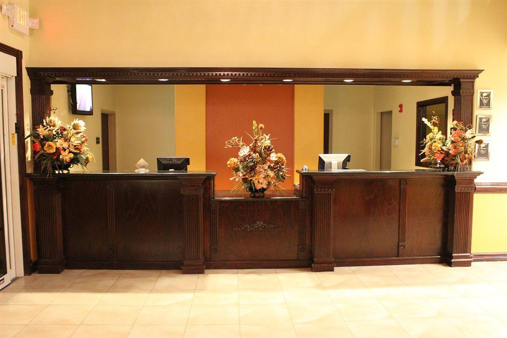 Super 8 By Wyndham Hidalgo At La Plaza Mall & Mcallen Airport מראה חיצוני תמונה
